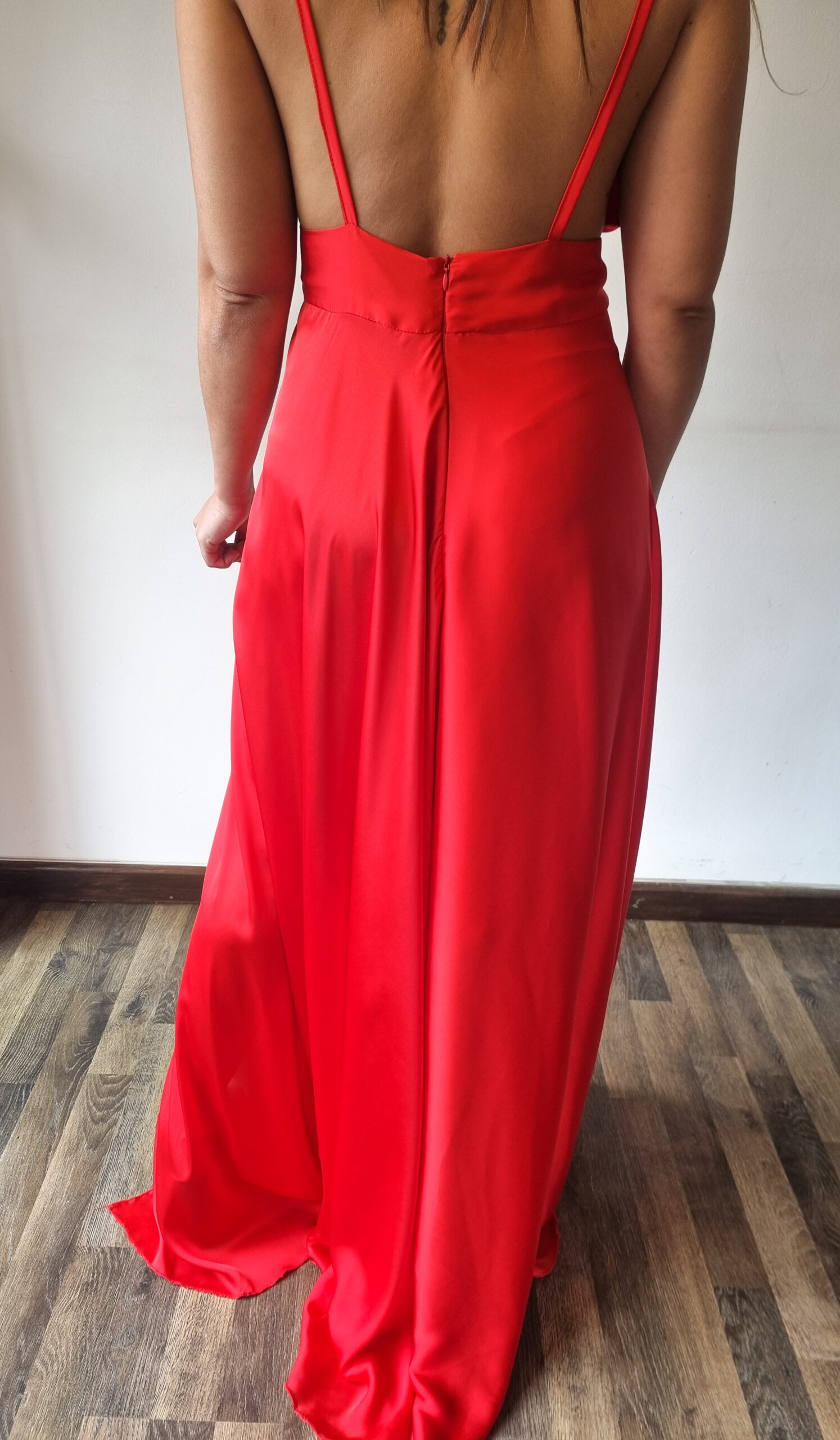Vestido Rojo Escote Profundo - Yes Dress